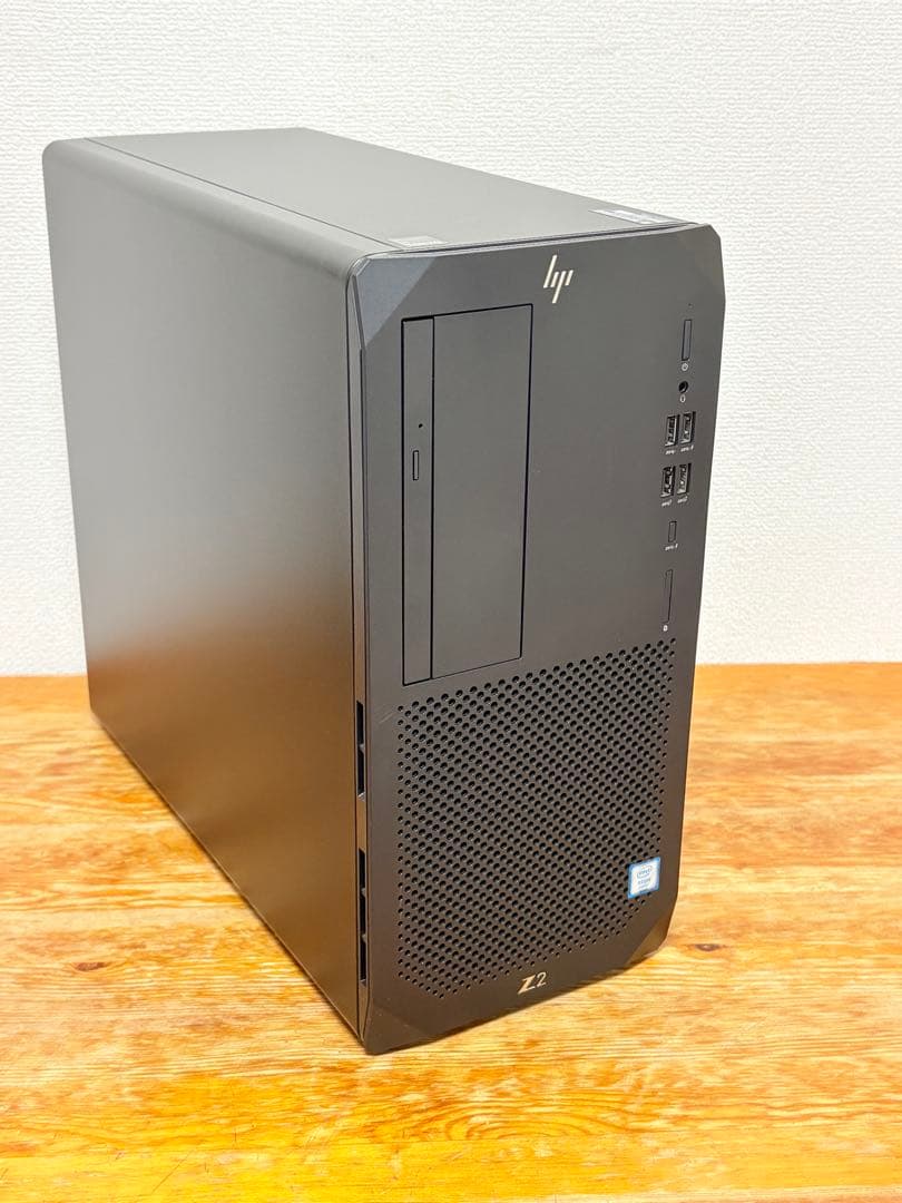 ベアボーン状態のHP Z2 Tower G5 Workstation