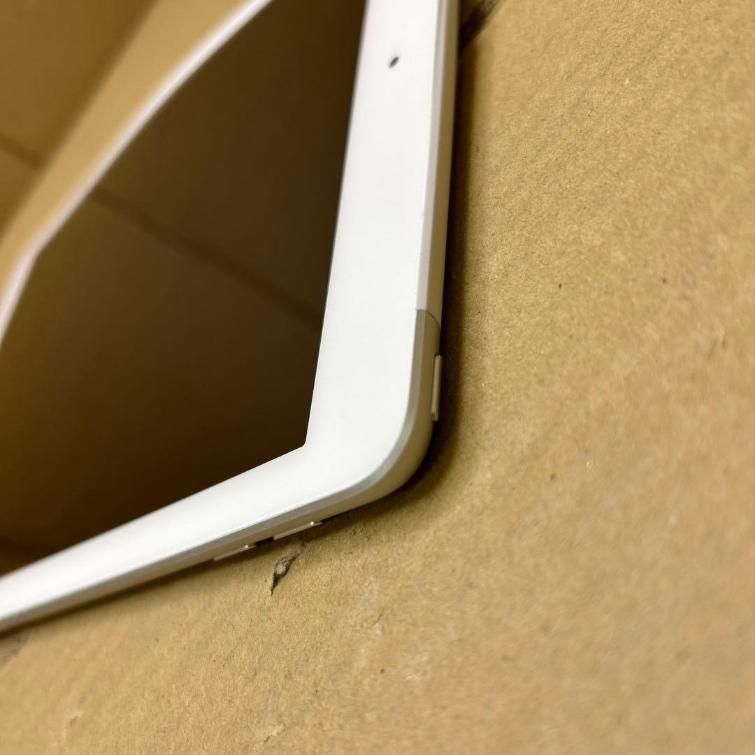 訳あり　iPad (第６世代) Wi-Fi + セルラー 128GB