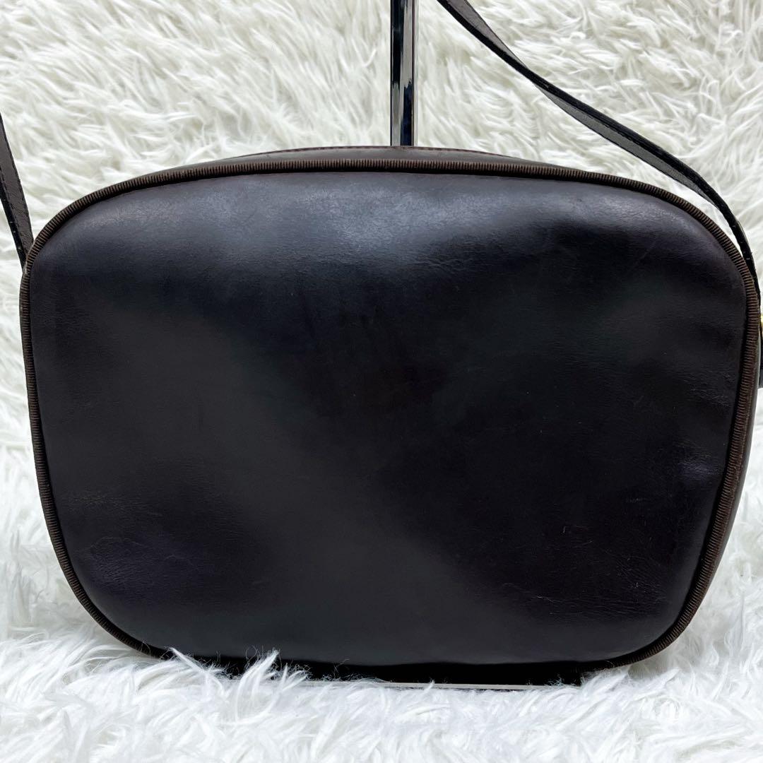 美品 フェラガモ ヴァラリボン ショルダーバッグ レザー