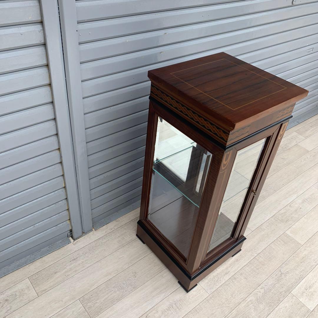 イタリア製　ガラス　飾り棚　棚　展示　ディスプレイ　ケース　ショーケース