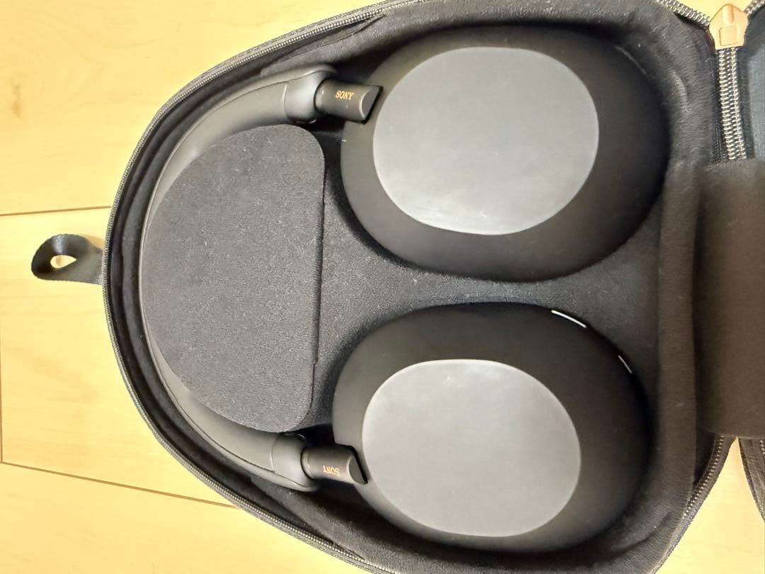 WH-1000XM5 ブラック　ソニー製