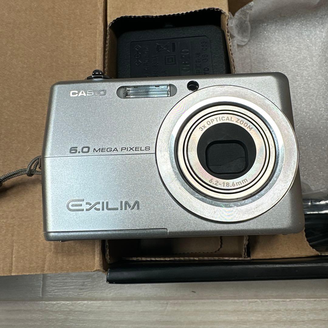 美品 動作確認済み CASIO EXILIM EX-Z600 付属品有 ※r2