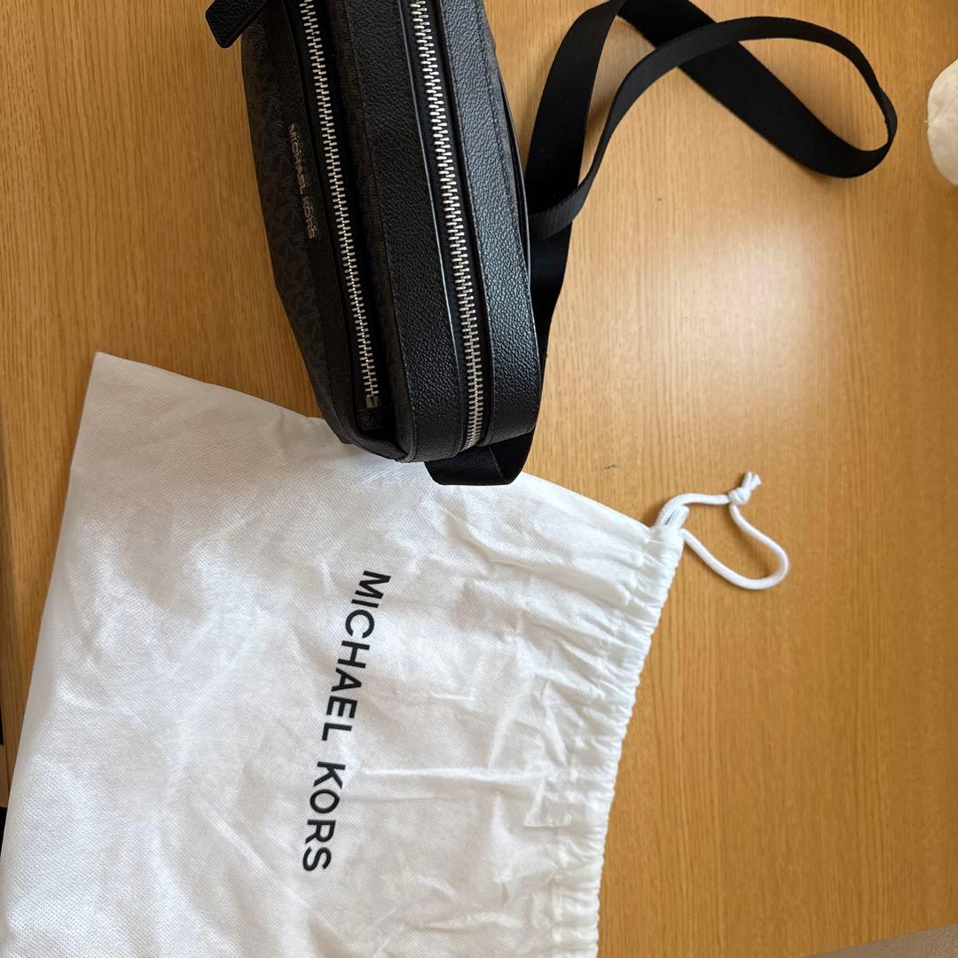 MICHAEL KORS ブラック ショルダーバッグ 保存袋付き