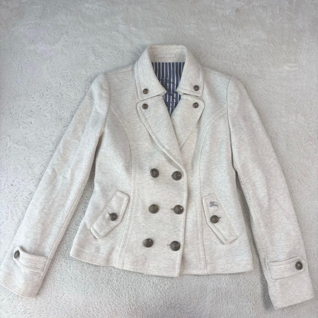 バーバリーブルーレーベル ライトグレー ダブルブレストジャケット ゴールドボタン