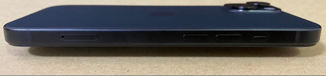 iPhone15 ブラック SIMフリー バッテリー最大容量100%充電回数7