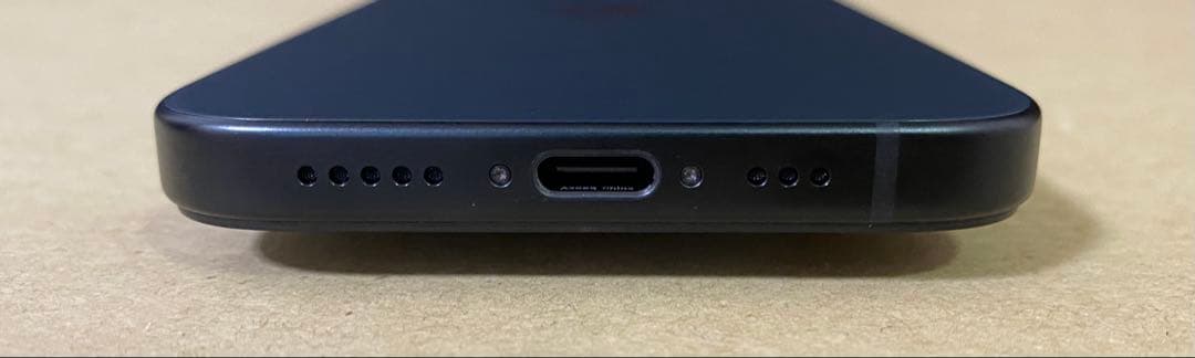 iPhone15 ブラック SIMフリー バッテリー最大容量100%充電回数7