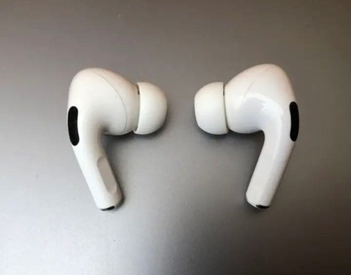 Apple AirPods Pro（アップルエアポッツプロ）