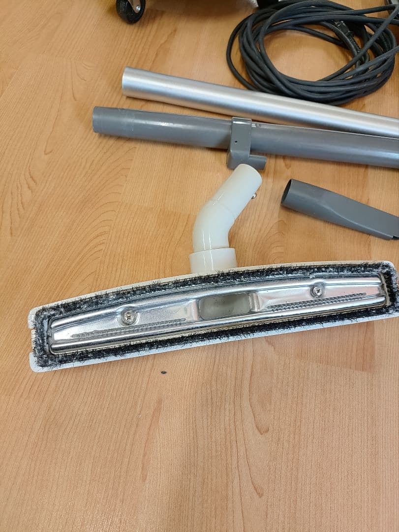 HITACHI　業務用掃除機　CV-97A2