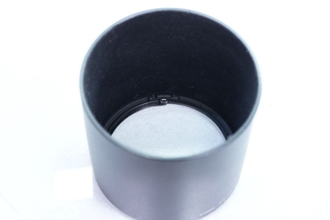 Canon EF 100mm f/2.8L IS USMマクロレンズ　三脚座付き