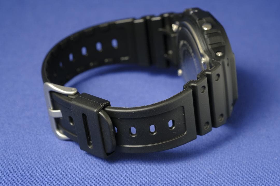 【美品】G-SHOCK DW-5600BB オールブラック／箱有り (152)