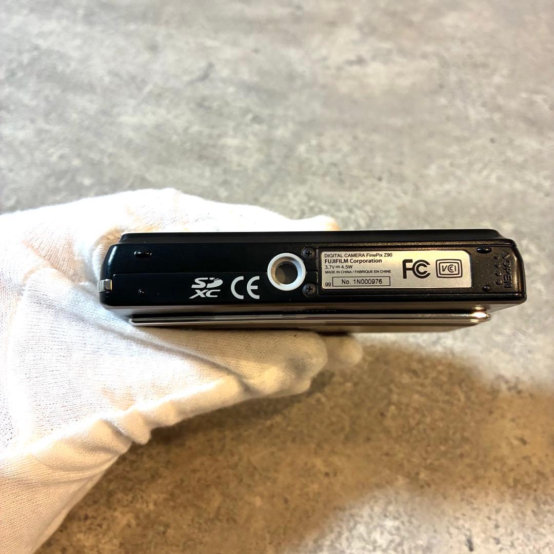 【未使用品級】FUJIFILM FinePix Z90 ブラック