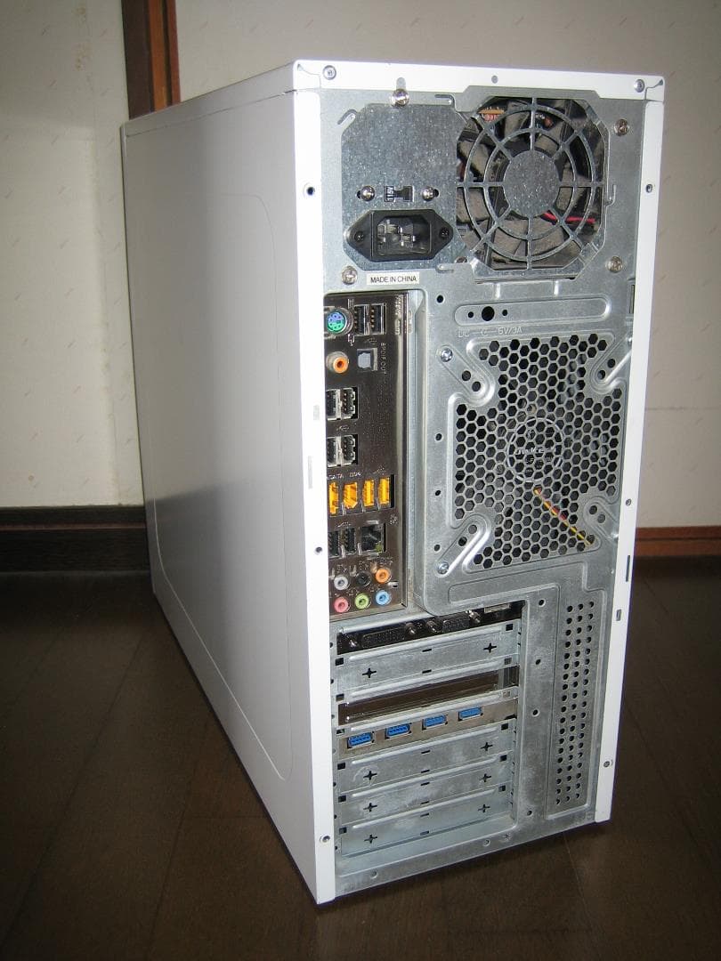 値下げ。　白い　、きれいなパソコン　Core i5－750