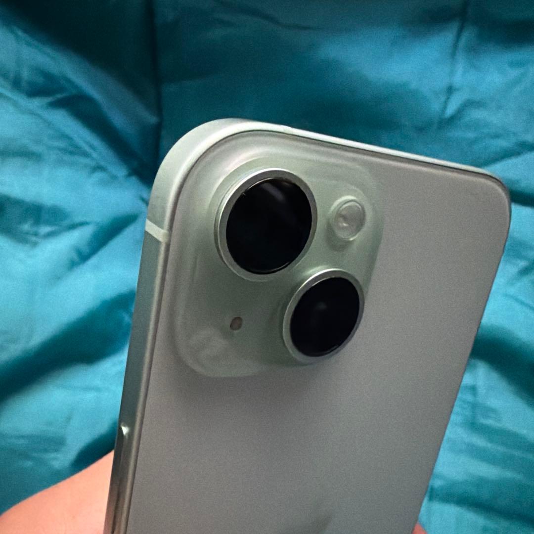 iPhone 15グリーン 本体128GB SIMフリー