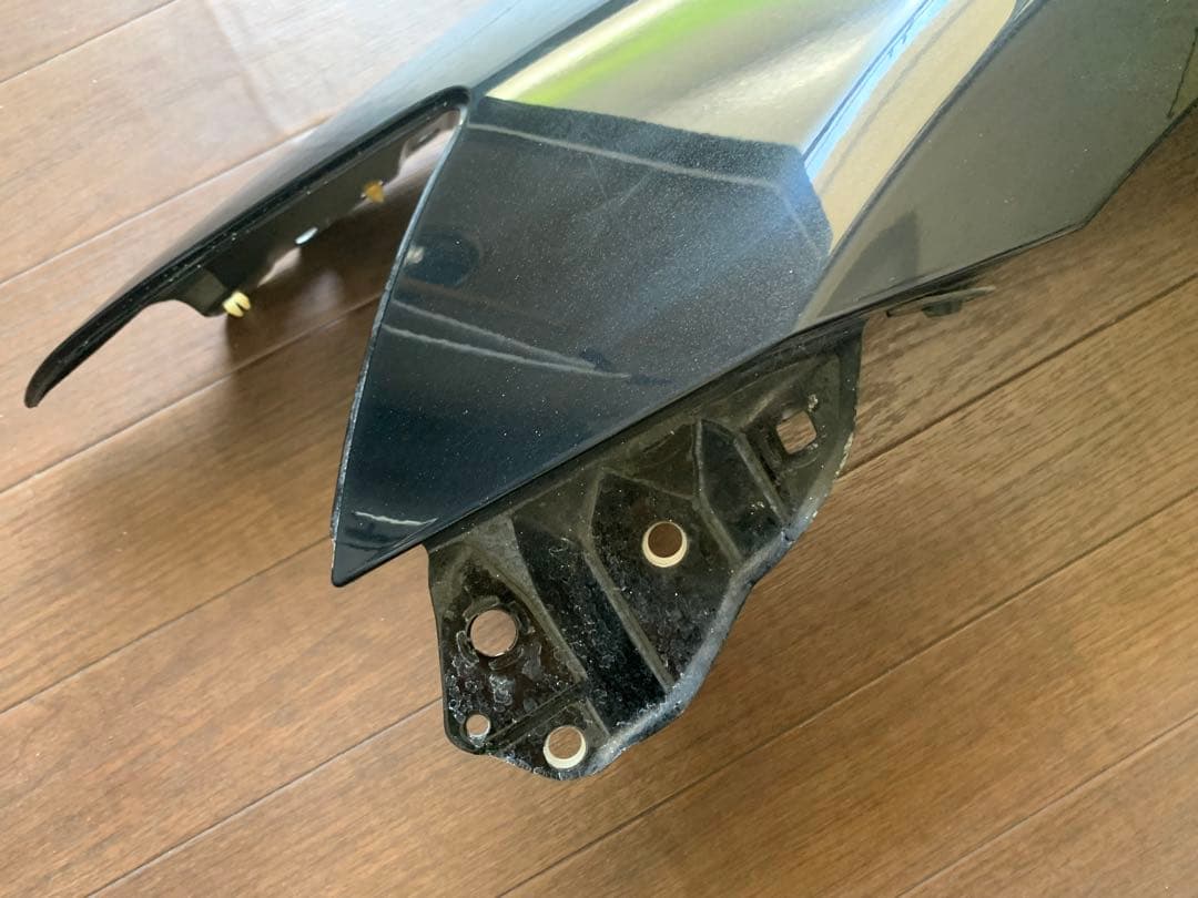 レクサス IS300H Fスポーツ 左フェンダー