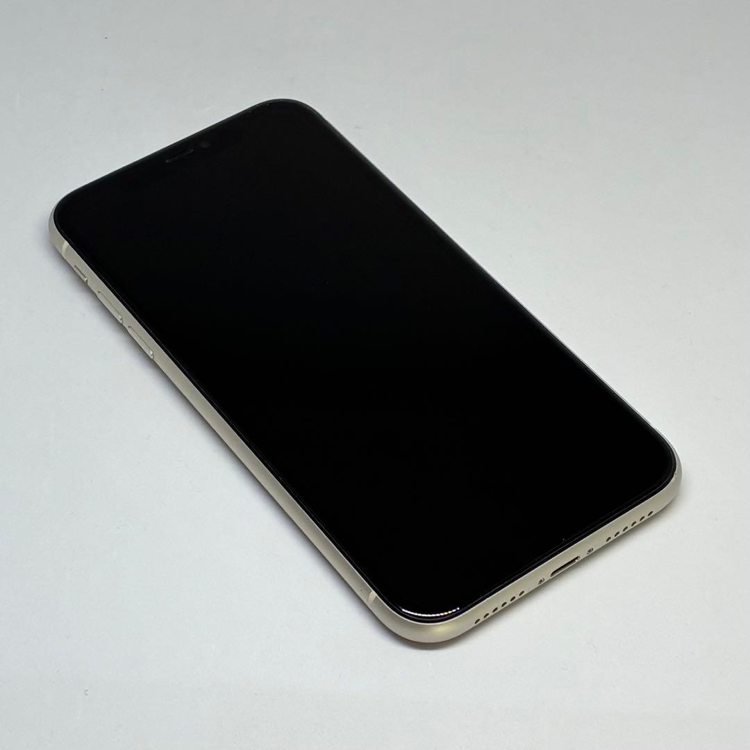 M40【電池新品　100％表示】iPhone11　256GB　ホワイト