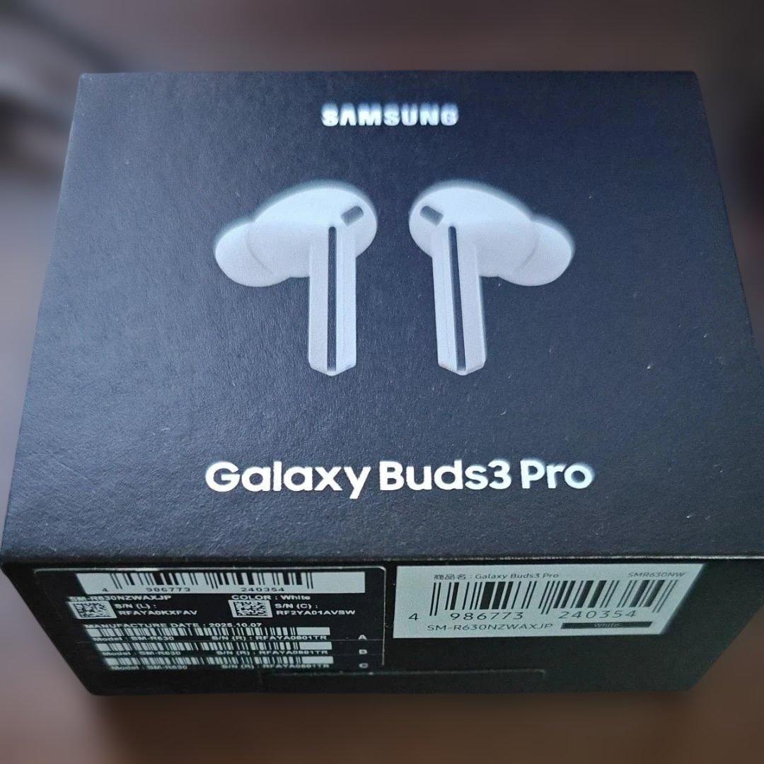Galaxy Buds3 pro Spigenケース付き