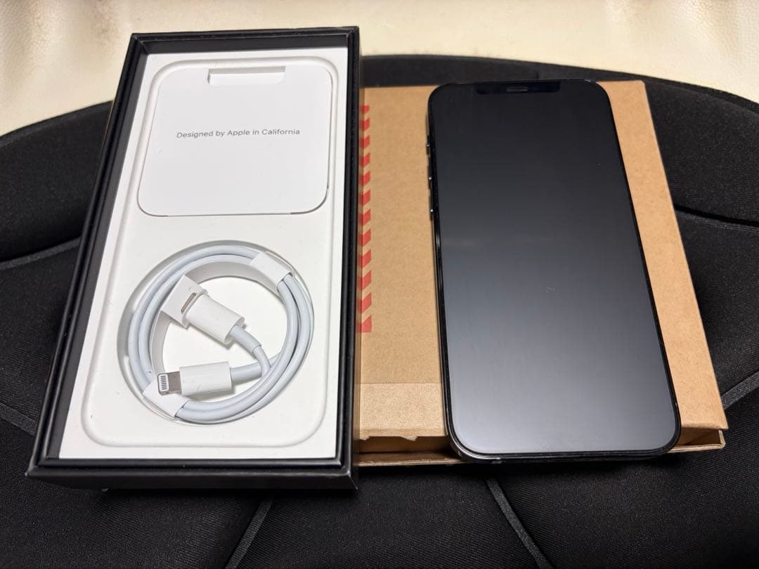 レ*イ様 美品　Apple iPhone 12 Pro パシフィックブルー 25