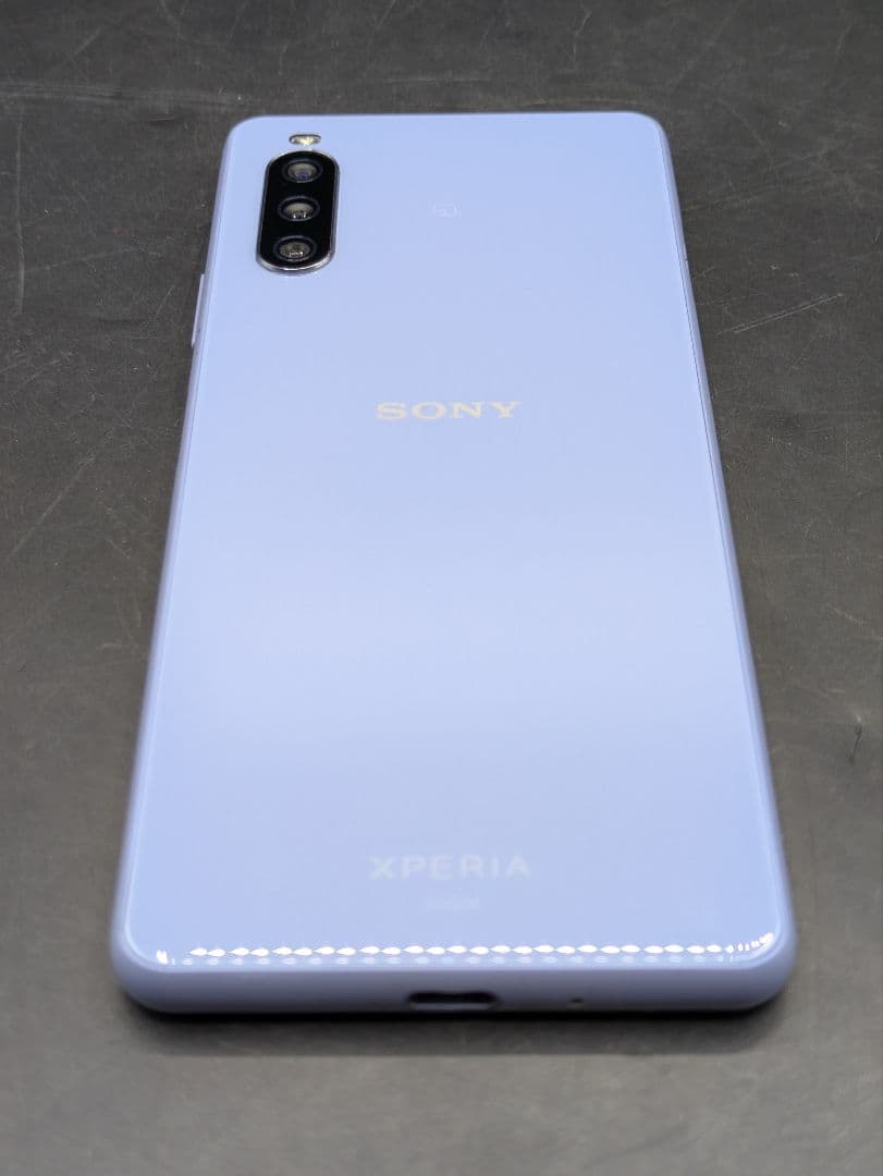 美品・画面訳あり SONY XPERIA 10Ⅲ SOG04 本体