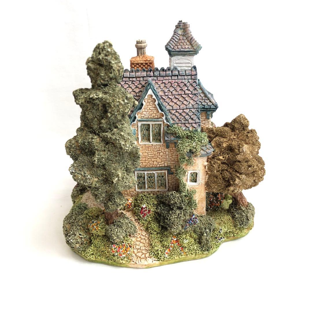 リリパットレーン 英国 三角屋根が可愛いビンテージのミニチュアハウス