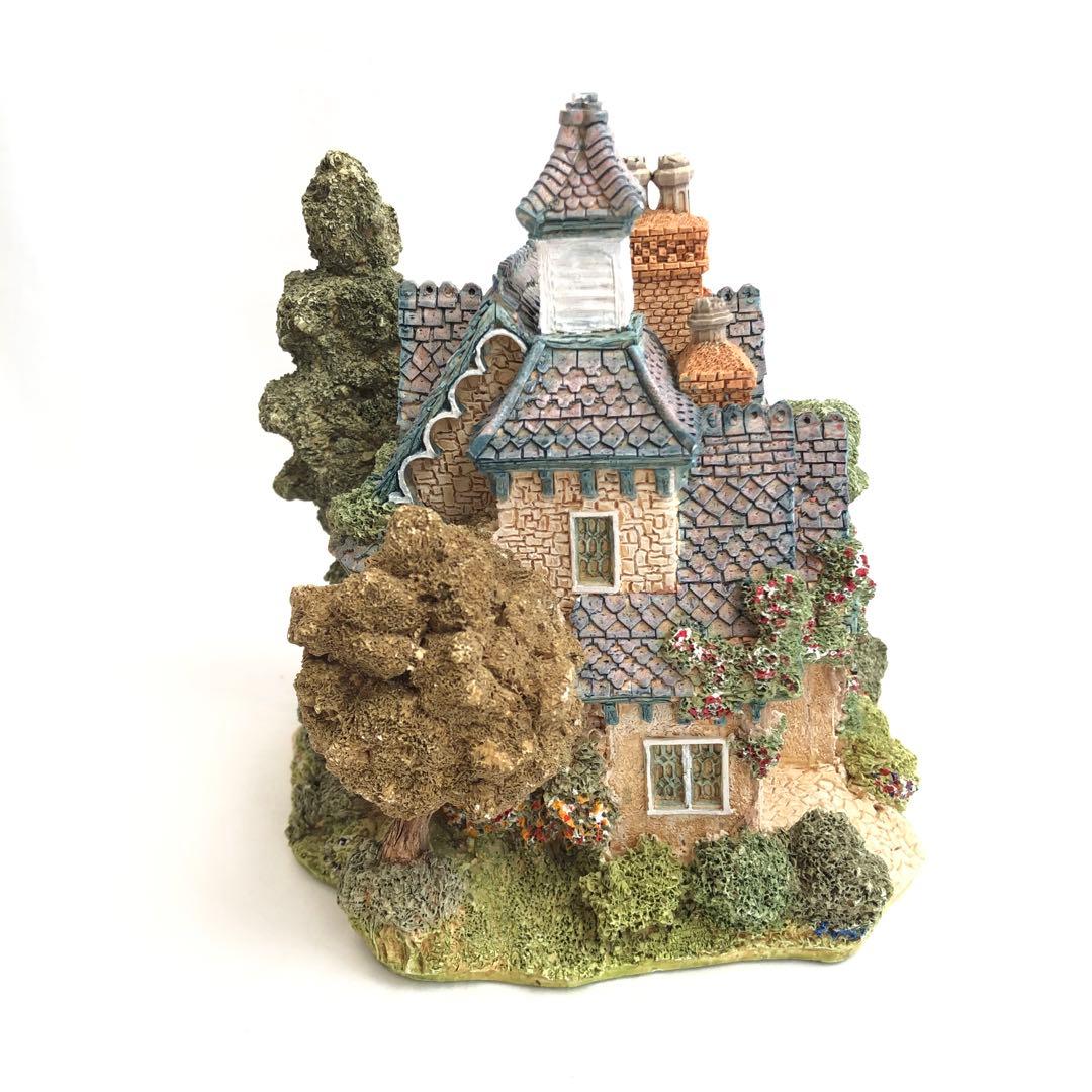 リリパットレーン 英国 三角屋根が可愛いビンテージのミニチュアハウス