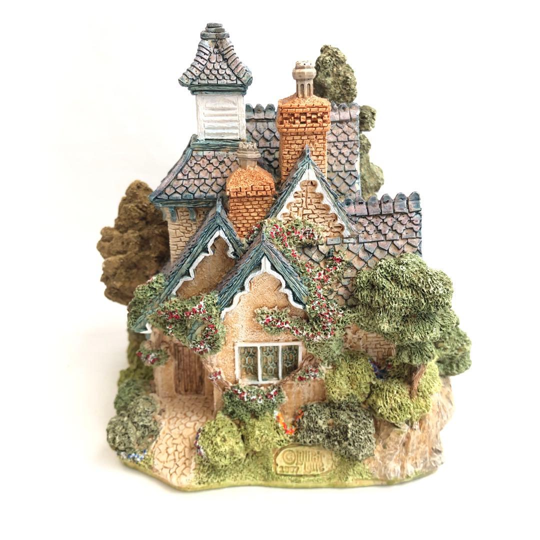 リリパットレーン 英国 三角屋根が可愛いビンテージのミニチュアハウス