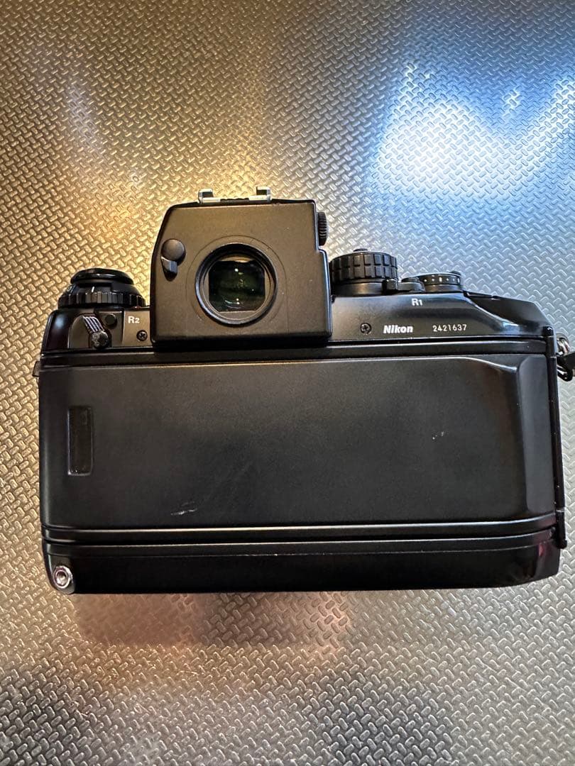 Nikon F4 ボディ 液晶漏れあり 美品 おまけ付　junk