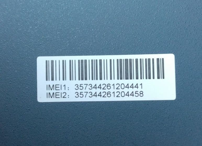 arrows We2 ネイビーグリーン FCG02 au UQ