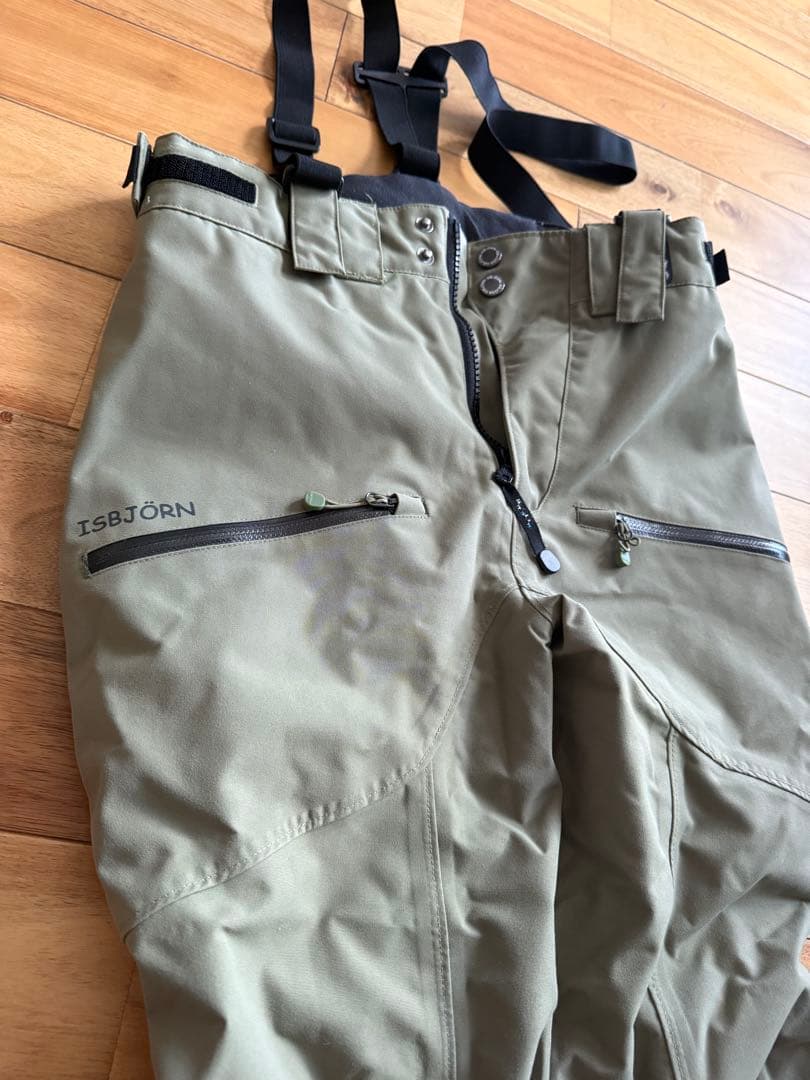イスビョン　ISBJÖRN スキーウェア　子ども用　サイズ　122/128