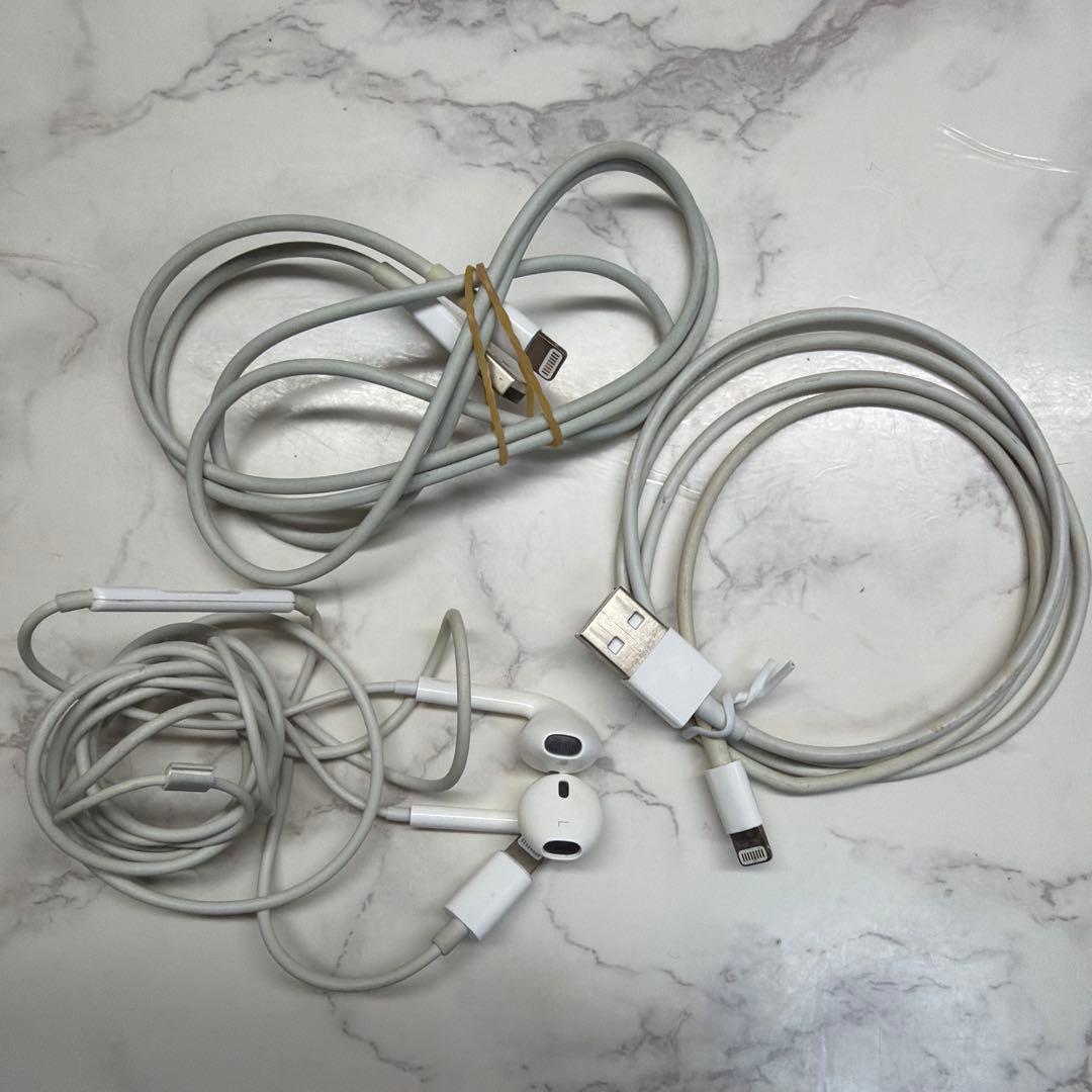 iphone 13 pro （イヤホン、充電機付き）