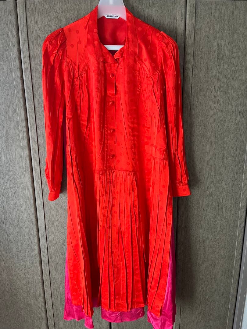 BALENCIAGA ドット柄プリーツワンピース　タグ付き　21AW 値段交渉可