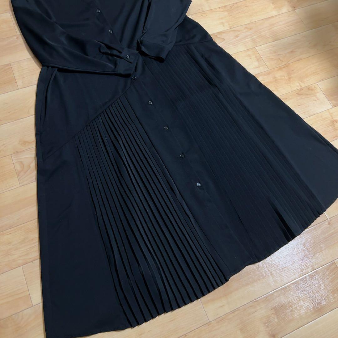 美品　SUM1 STYLE スミスタイル ランダムアンダープリーツワンピース