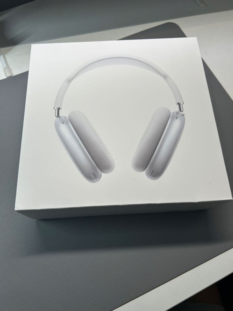 【美品】AirPods Max、その他アクセサリー付