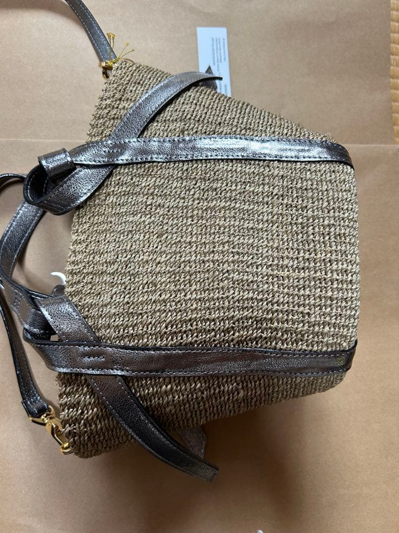 ヴィオラドーロ　アバカ製 2WAYレザーポケットトート