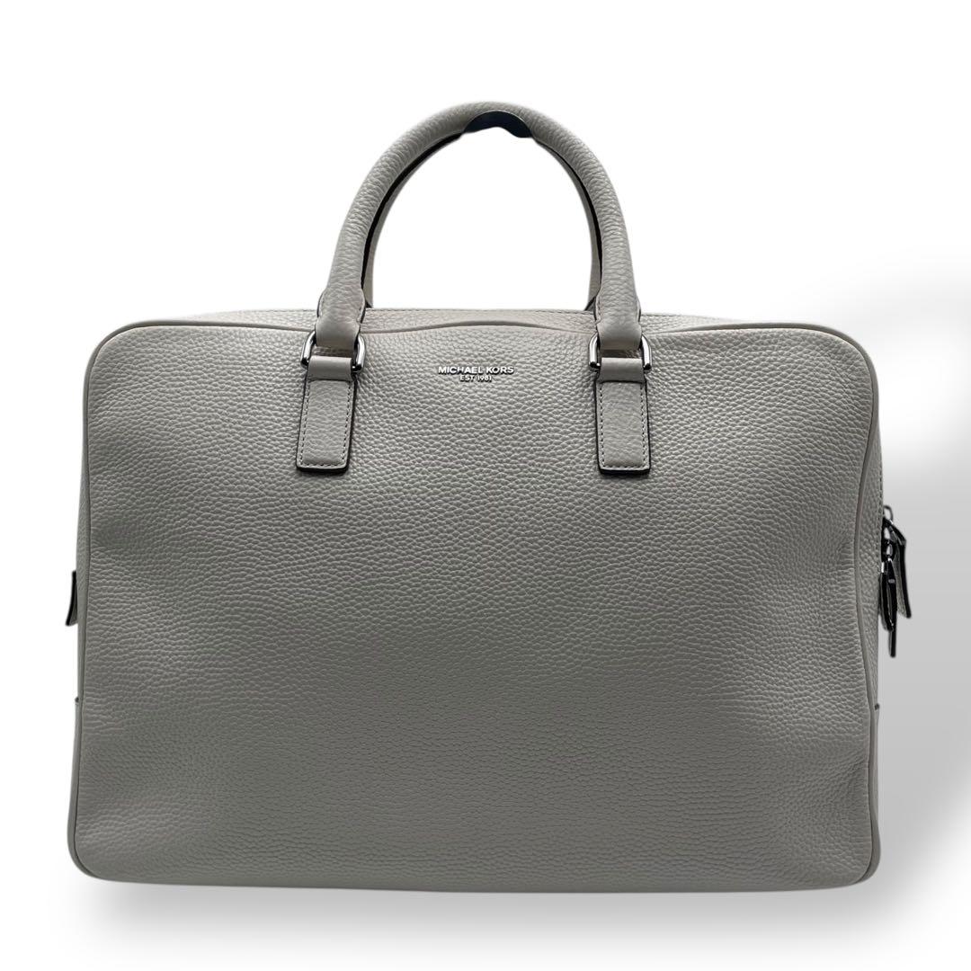 美品 マイケルコース A4 PC ブリーフケース ビジネス 白 レザー シボ革