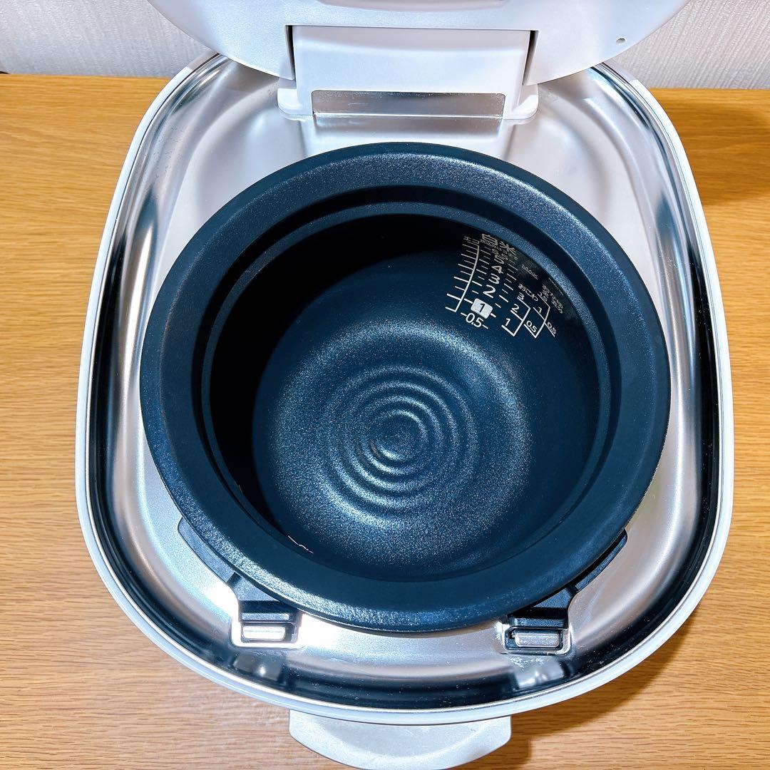タイガー　炊飯器 5.5合 土鍋圧力IH式 「ご泡火炊き」 JRX-S100WS