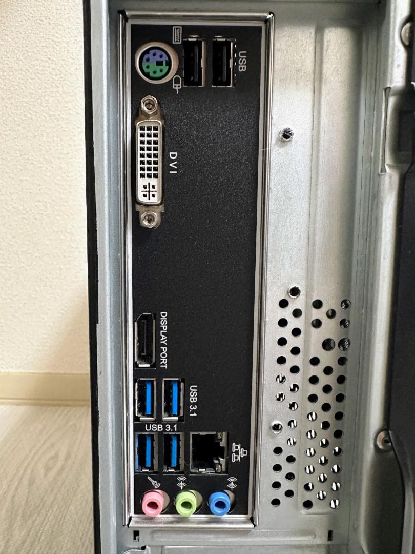 マウスコンピューター Corei7-8700 メモリ16GB デスクトップPC