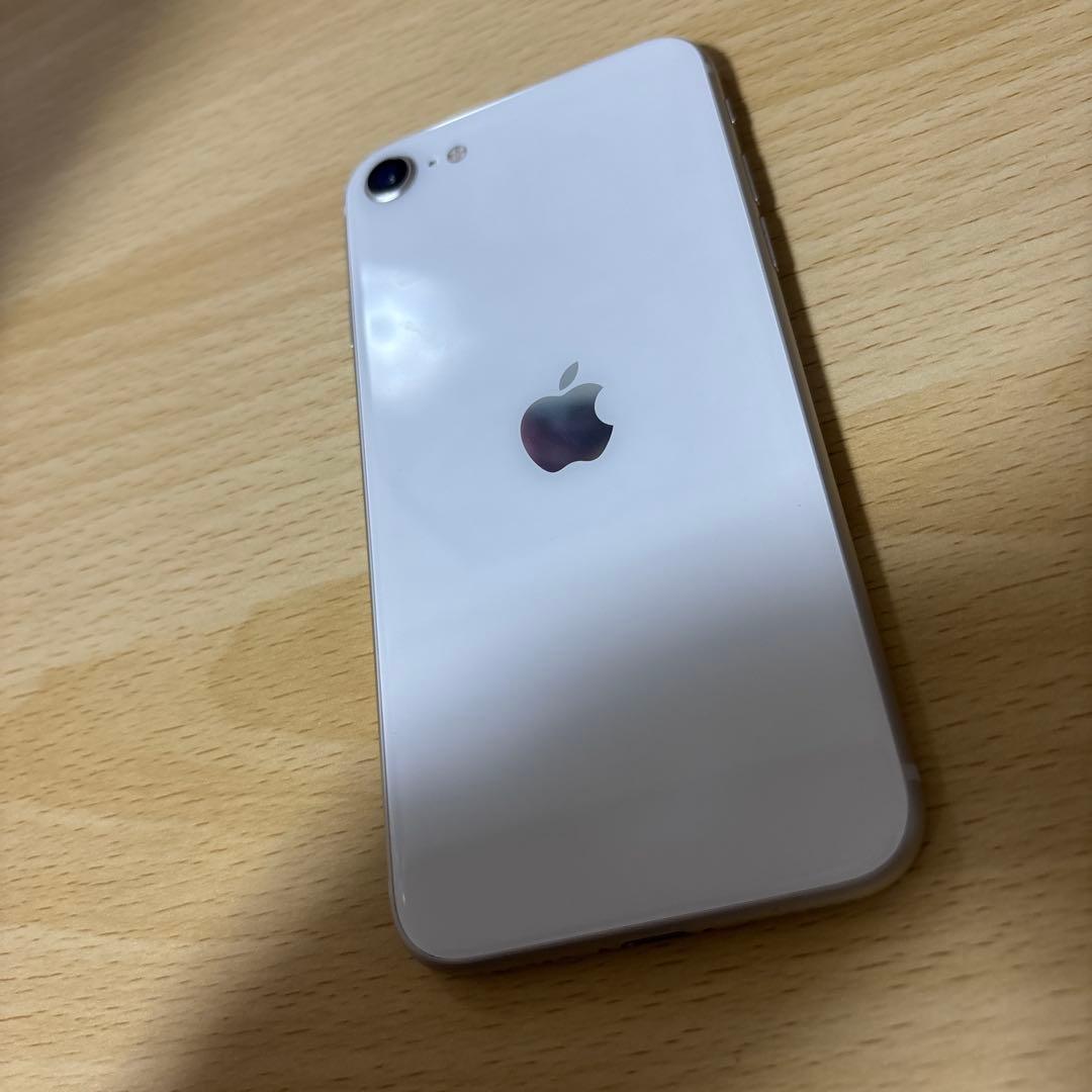 iPhone SE 第3世代 ホワイト