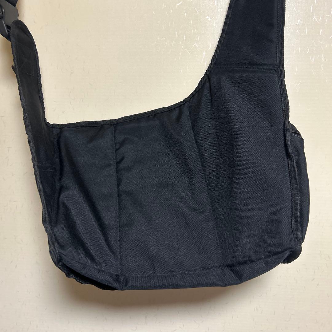 「即購入OK❗️」レアGAP 黒 ショルダーバッグ 男女兼用 5ポケット 軽量