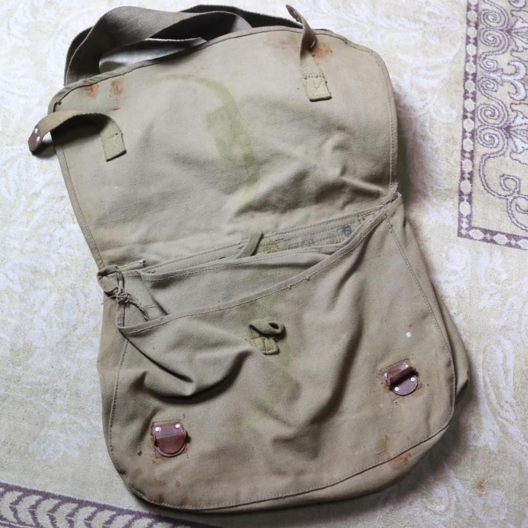 B1345 当時物 旧日本軍 雑嚢 バック ミリタリー 蔵出し うぶだし 時代物