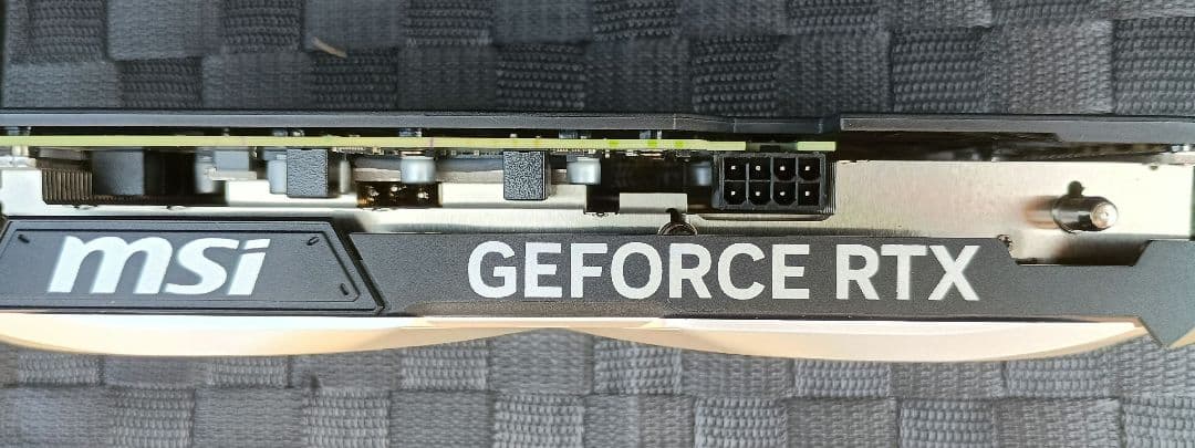 グラフィックボード・グラボ・ビデオカード MSI RTX4070 VENTUS 2X