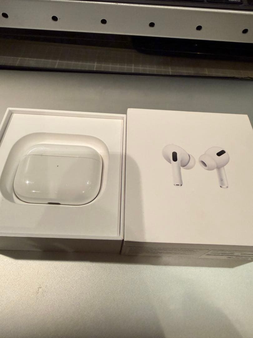 shy　AirPods Pro MWP22J/A ワイヤレス充電ケース/箱