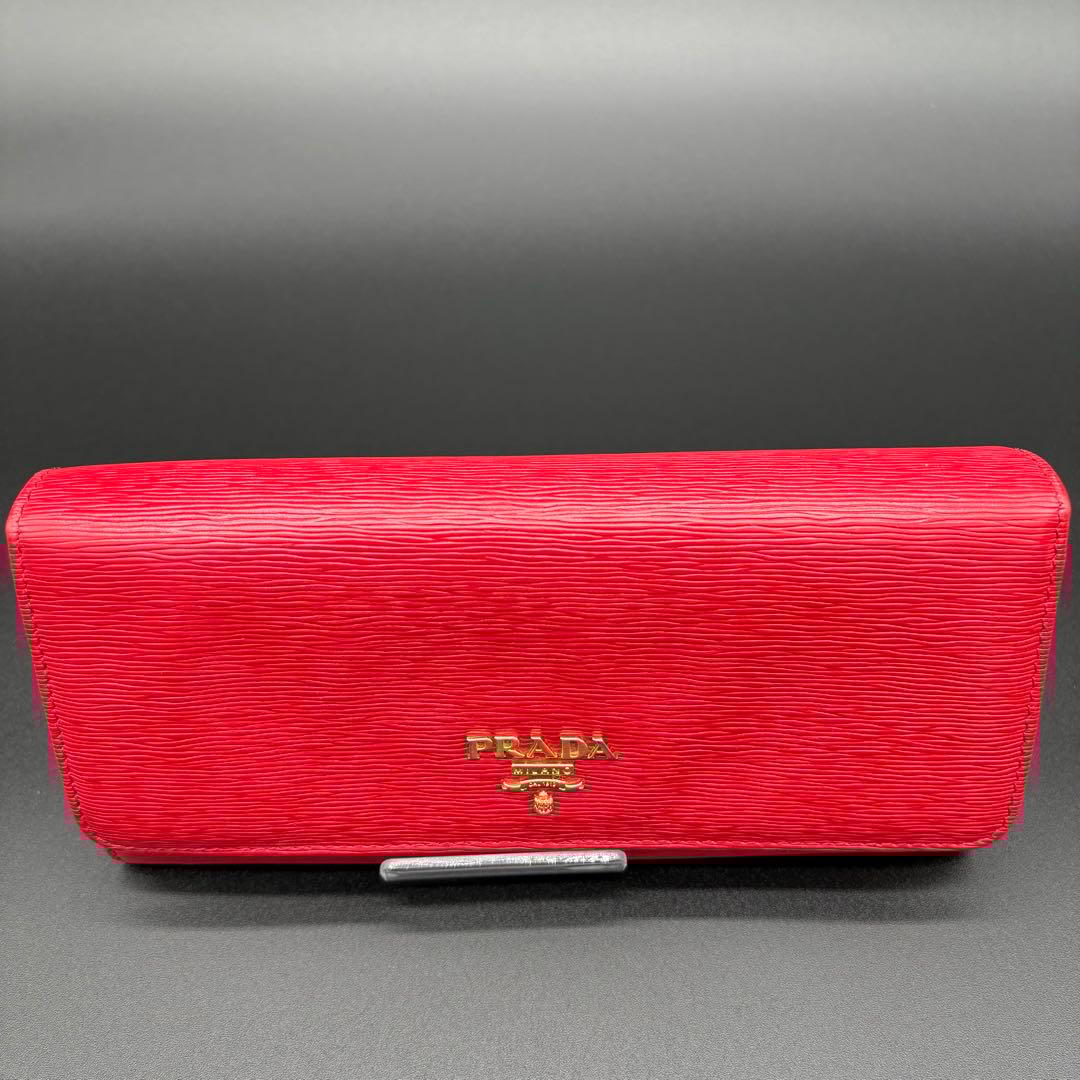 プラダ　正規品　長財布　美品　ウォレット