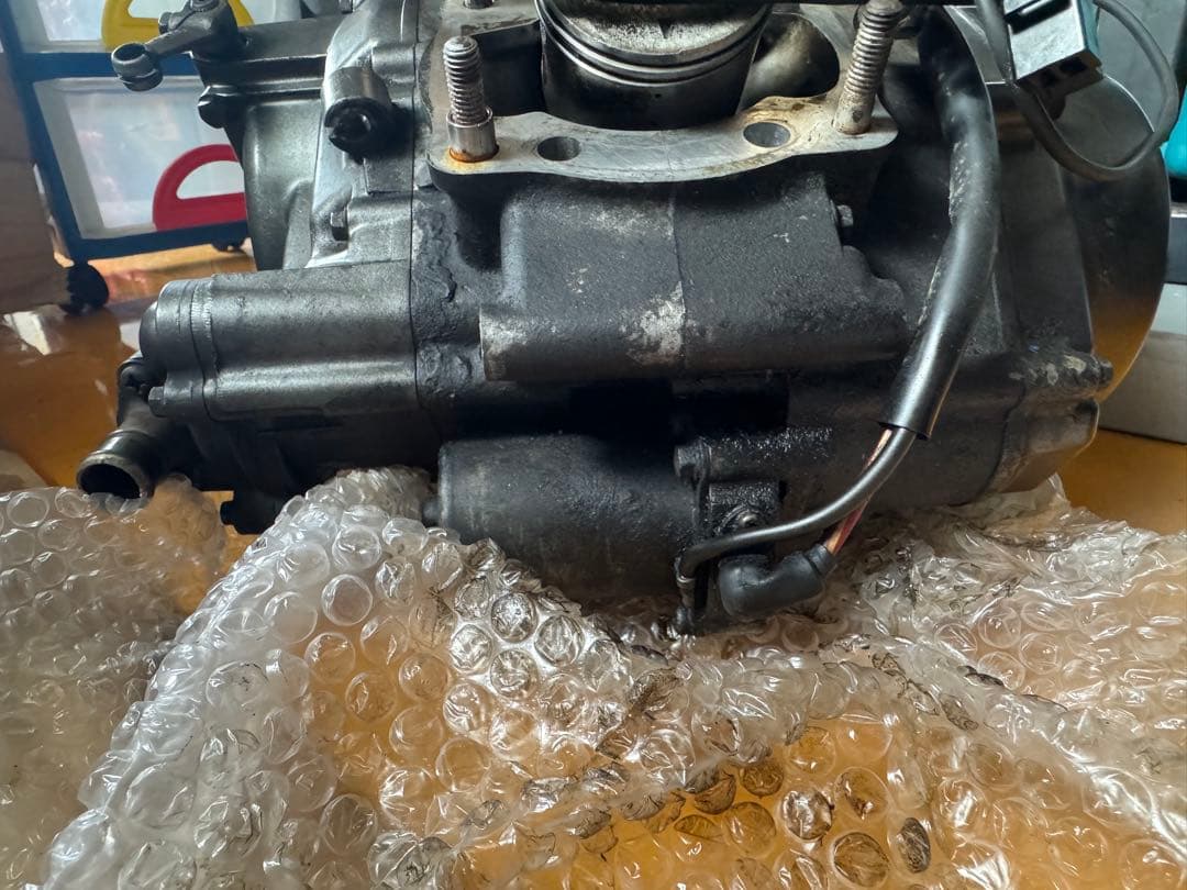 サイタマ　SUZUKI ガンマ125 エンジン腰下　本体