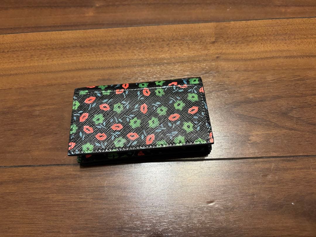 PRADA 名刺入れ　カードケース