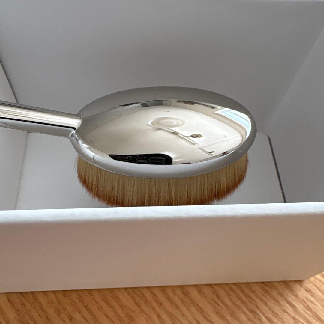 artis Oval 7 ファンデーションブラシ