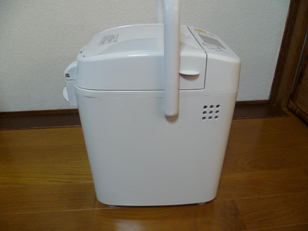 美品　パナソニックPanasonic ホームベーカリー SD-MB1 １斤タイプ