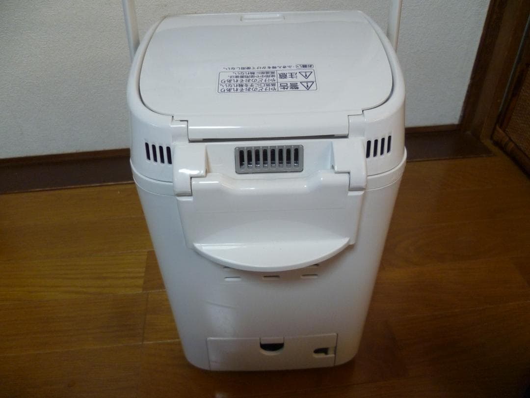 美品　パナソニックPanasonic ホームベーカリー SD-MB1 １斤タイプ