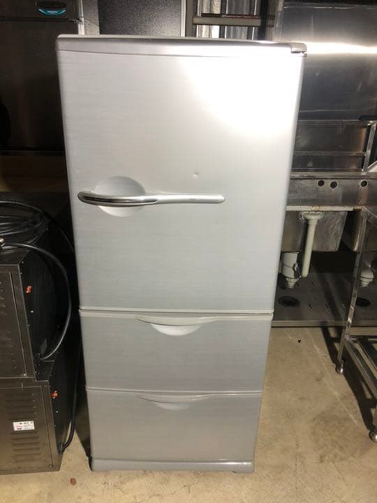 家庭用3ドア冷蔵庫