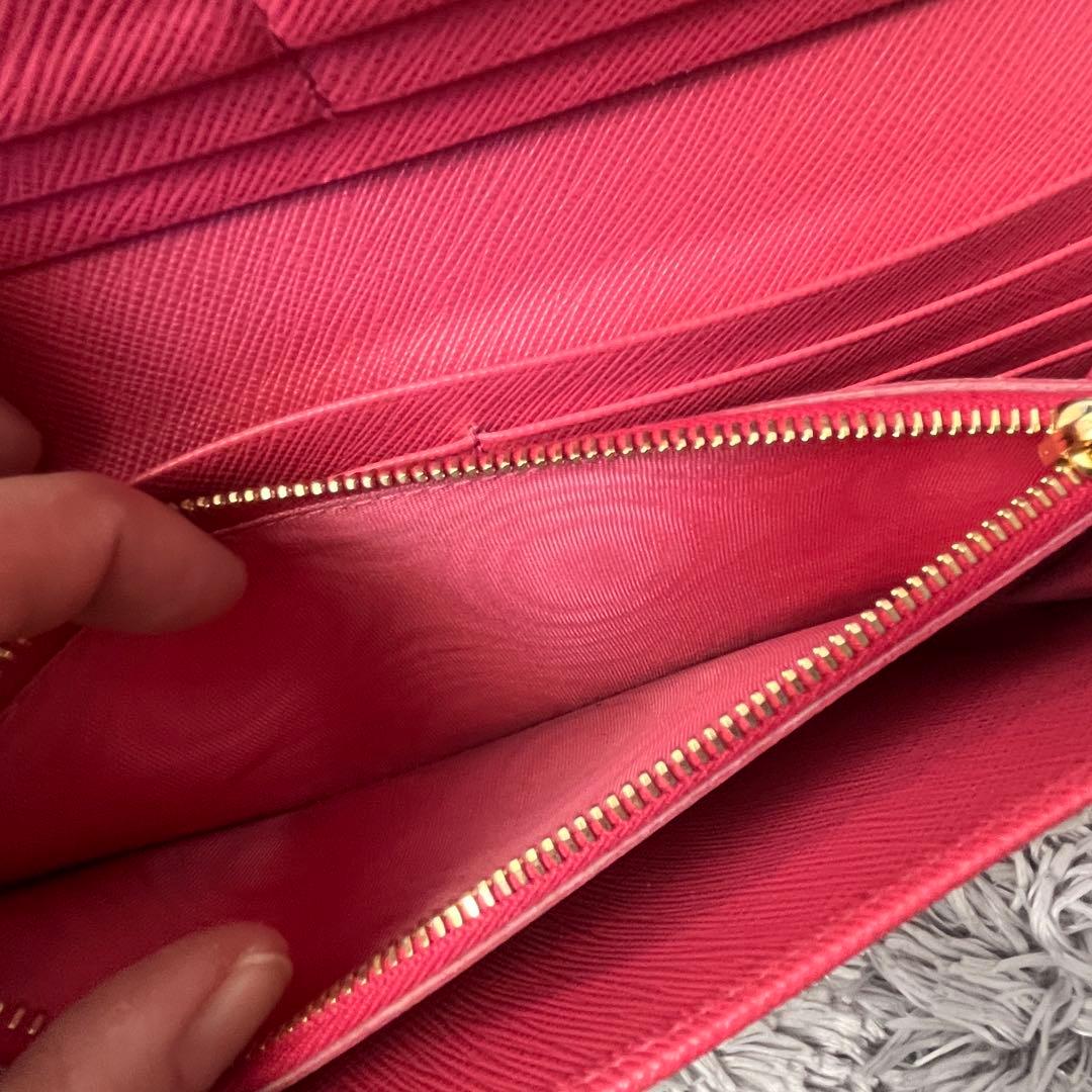 極美品✨プラダ　フィオッコ　2点　サフィアーノ　カードケース付き　ピンク