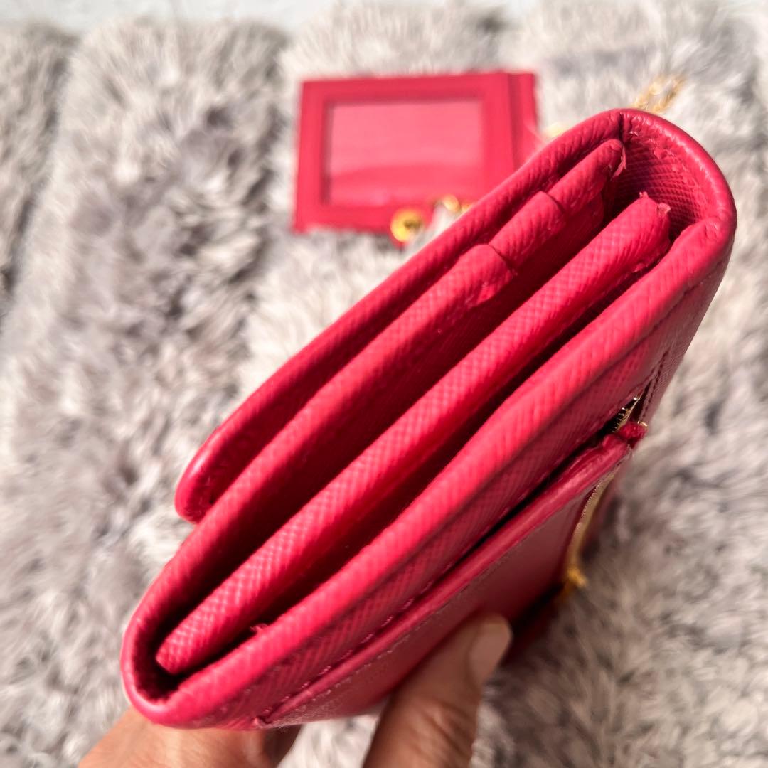 極美品✨プラダ　フィオッコ　2点　サフィアーノ　カードケース付き　ピンク